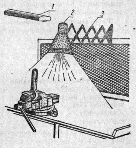 Комбинированное освещение рабочего места слесаря