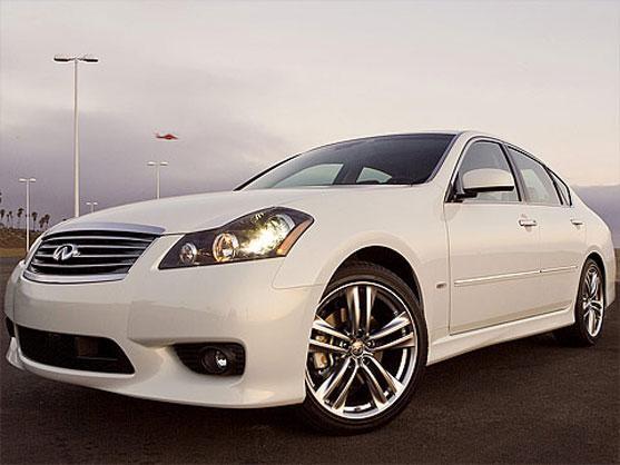 Infiniti M