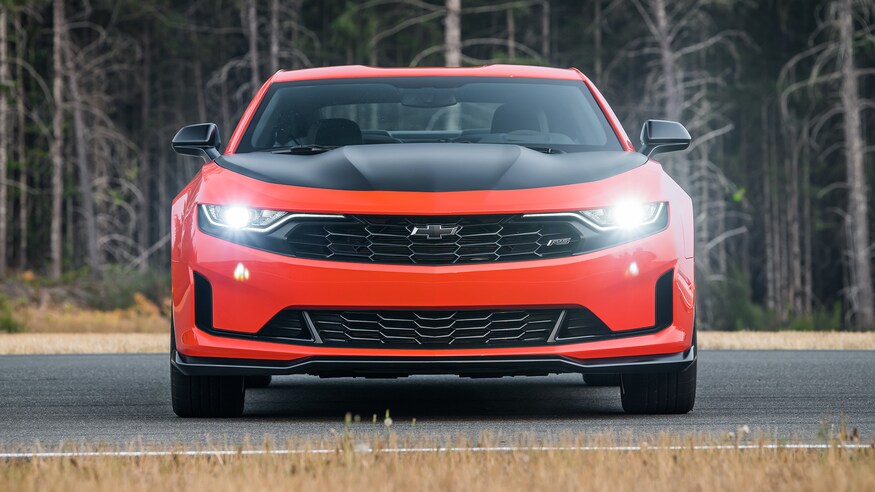 Chevrolet представляет обновленный Camaro Coupe