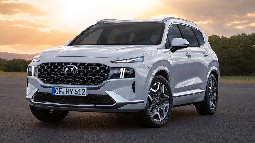 Hyundai представляет обновленный кроссовер Santa Fe