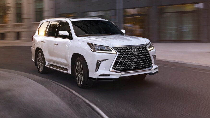 Lexus представляет обновленный LX 570