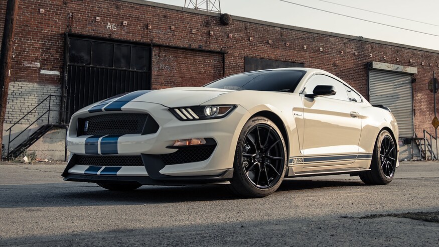 Ford представляет последний Mustang Shelby GT350