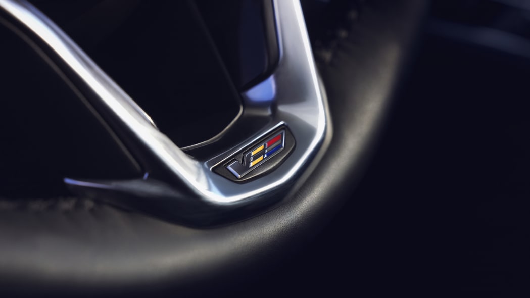 Обзор возможностей и дизайна Cadillac Escalade V-Series 2023