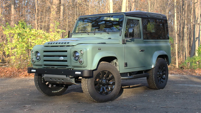 Обзор Land Rover Defender: классический крутой