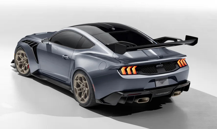 Гоночный автомобиль для дорог Ford Mustang GTD 2025 года